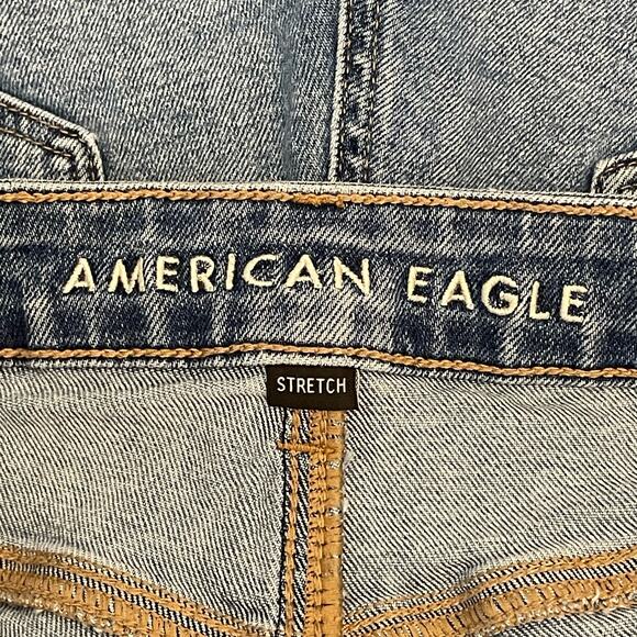 American Eagle AE Stretch Denim Mom Shorts Cut Off Cuff Medium Wash Women's 6 - Picture 7 of 15